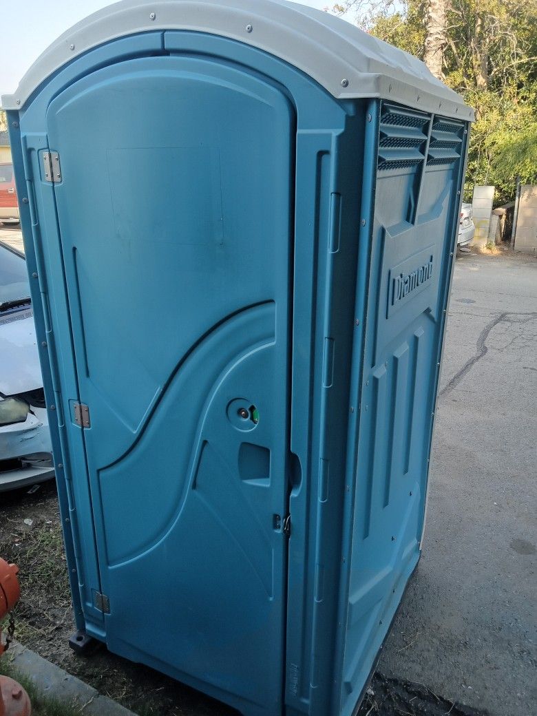 Porta Potty for Sale in San Bernardino, CA OfferUp