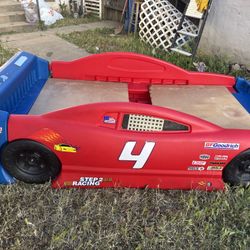 Racing Car Bed  - Disclaimer Does Not Include Mattres