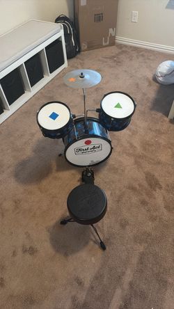 First act drum set