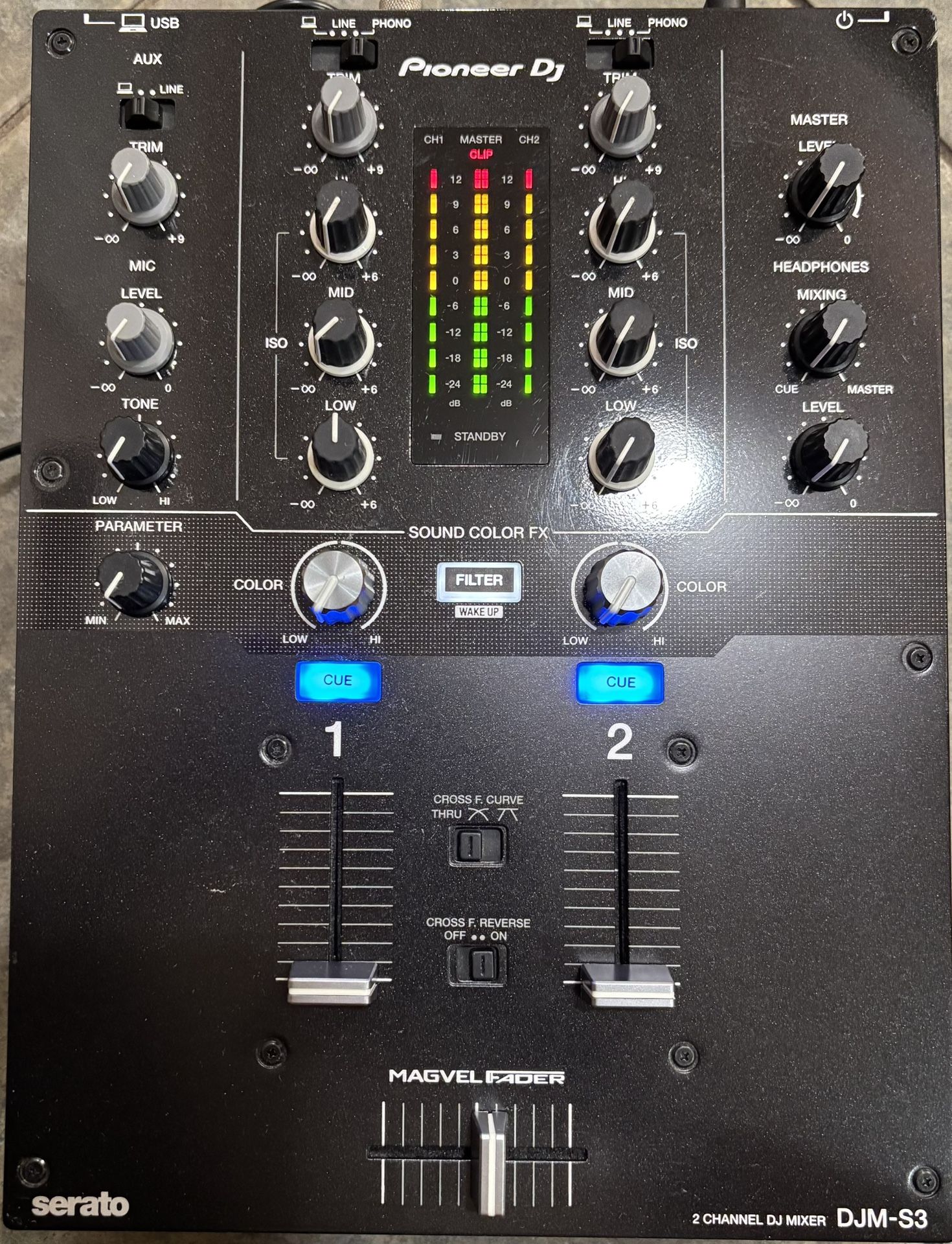 ### Pioneer DJ -DJM-S3 Scratch Mixer -Serato ###