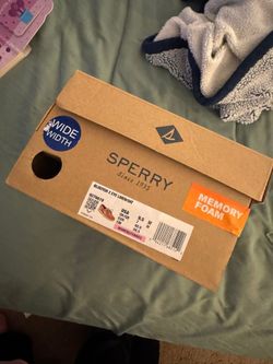 Women’s Sperry Shoe