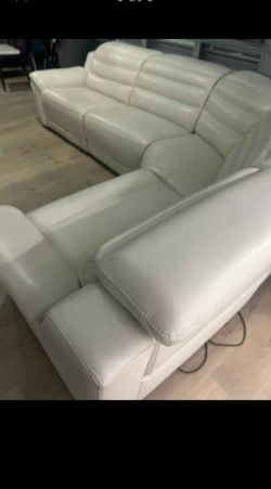 SECTIONAL GENUINE LEATHER RECLINER ELECTRIC WHITE COLOR..✅💥🚚 DELIVERY SERVICE AVAILABLE 🚚💥🚚
