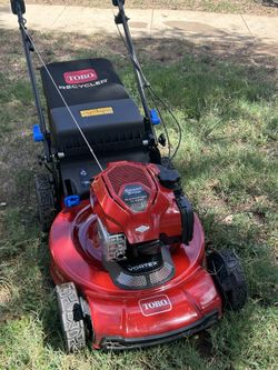 Toro Self -propelled Lawn Mover