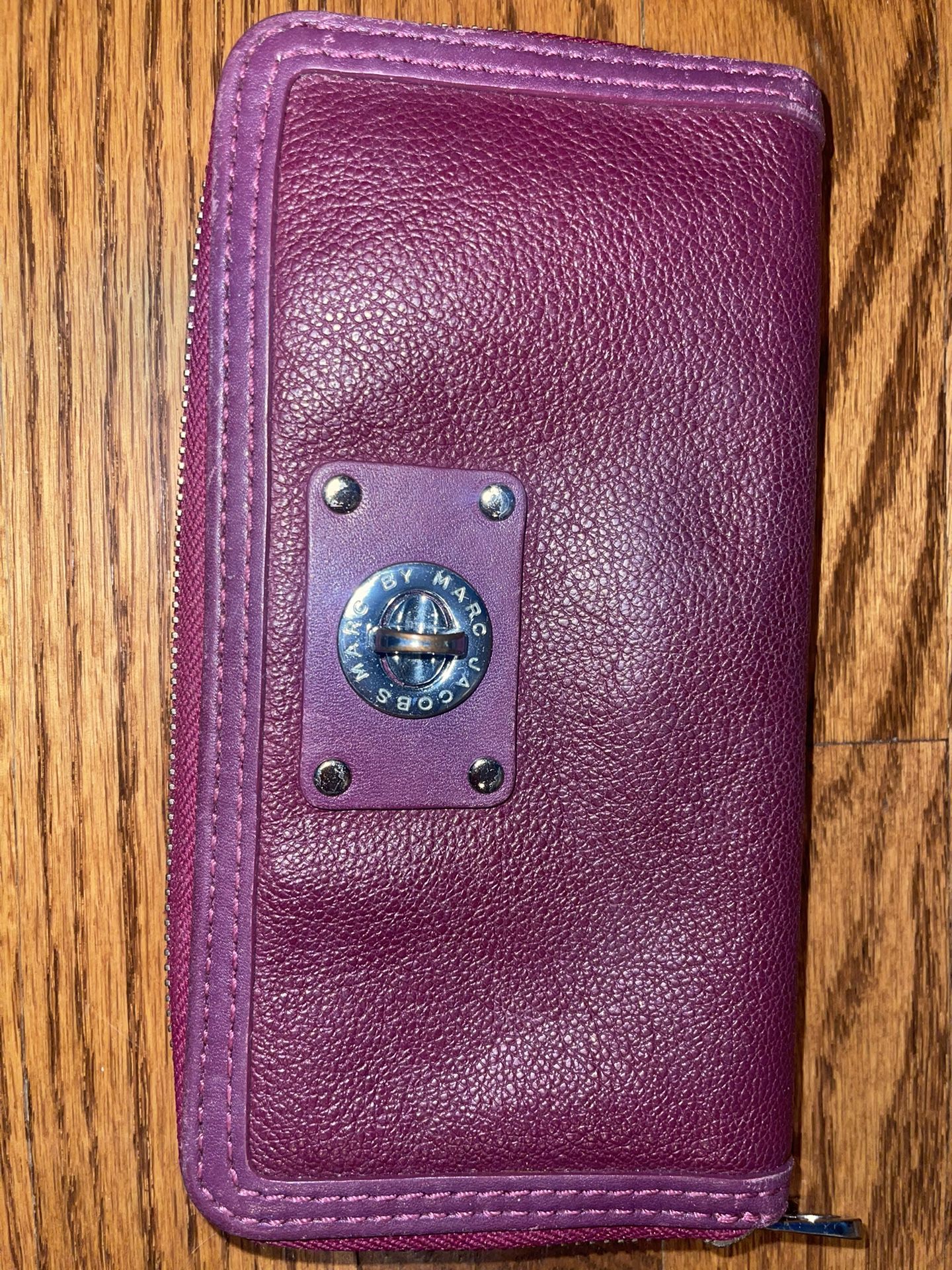 Marc Jacobs Leather wallet