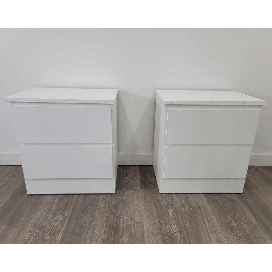 Ţwo Nąighţsţanđs **** Đos Męsitas