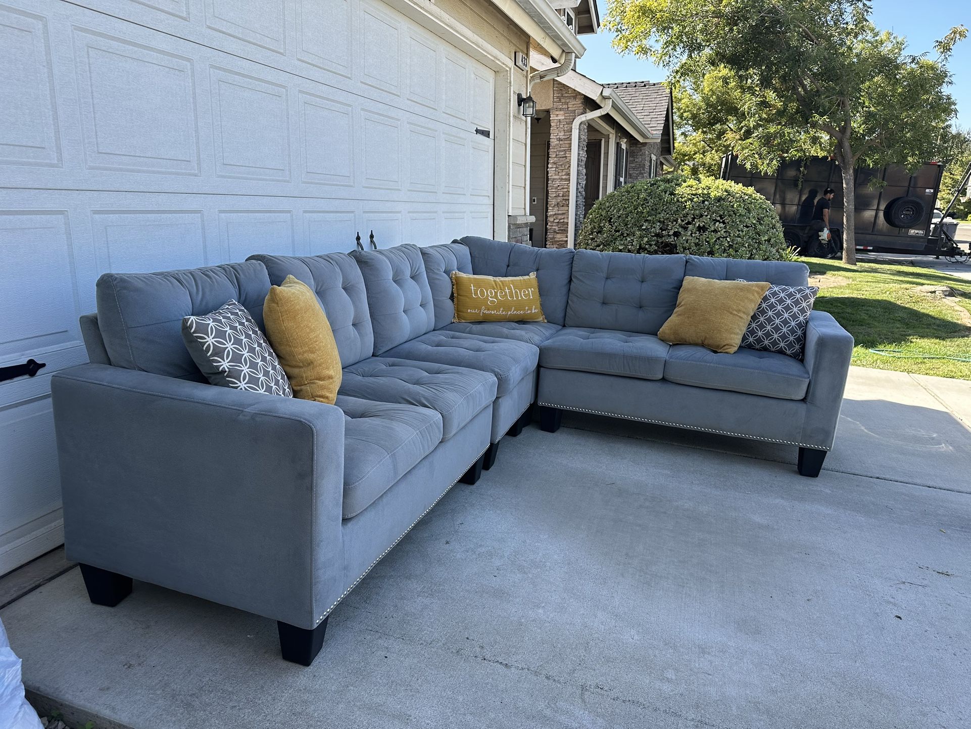Sectional Couch 