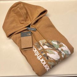 The North Face Women’s Hoodie Pullover