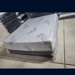 Brand New Queen Memory Foam Mattress 