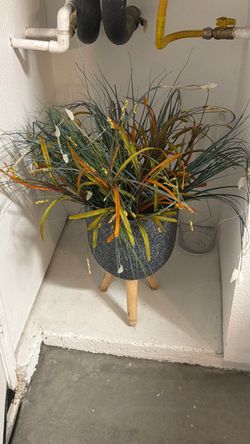 Artificial Grass Plant in Planter with Wood Legs