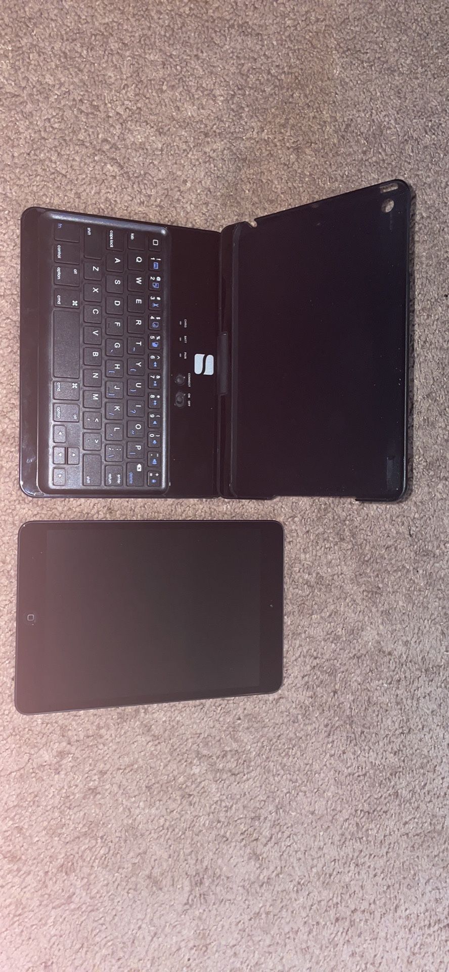 iPad Mini & Bluetooth Keyboard
