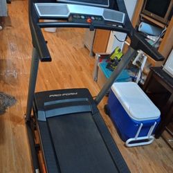 Treadmill 