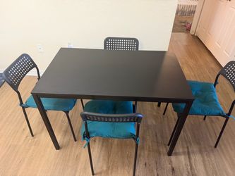 Black Dining Table with 4 Chairs