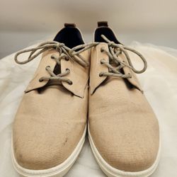 Men's Shoes Public Opinion Size 10M