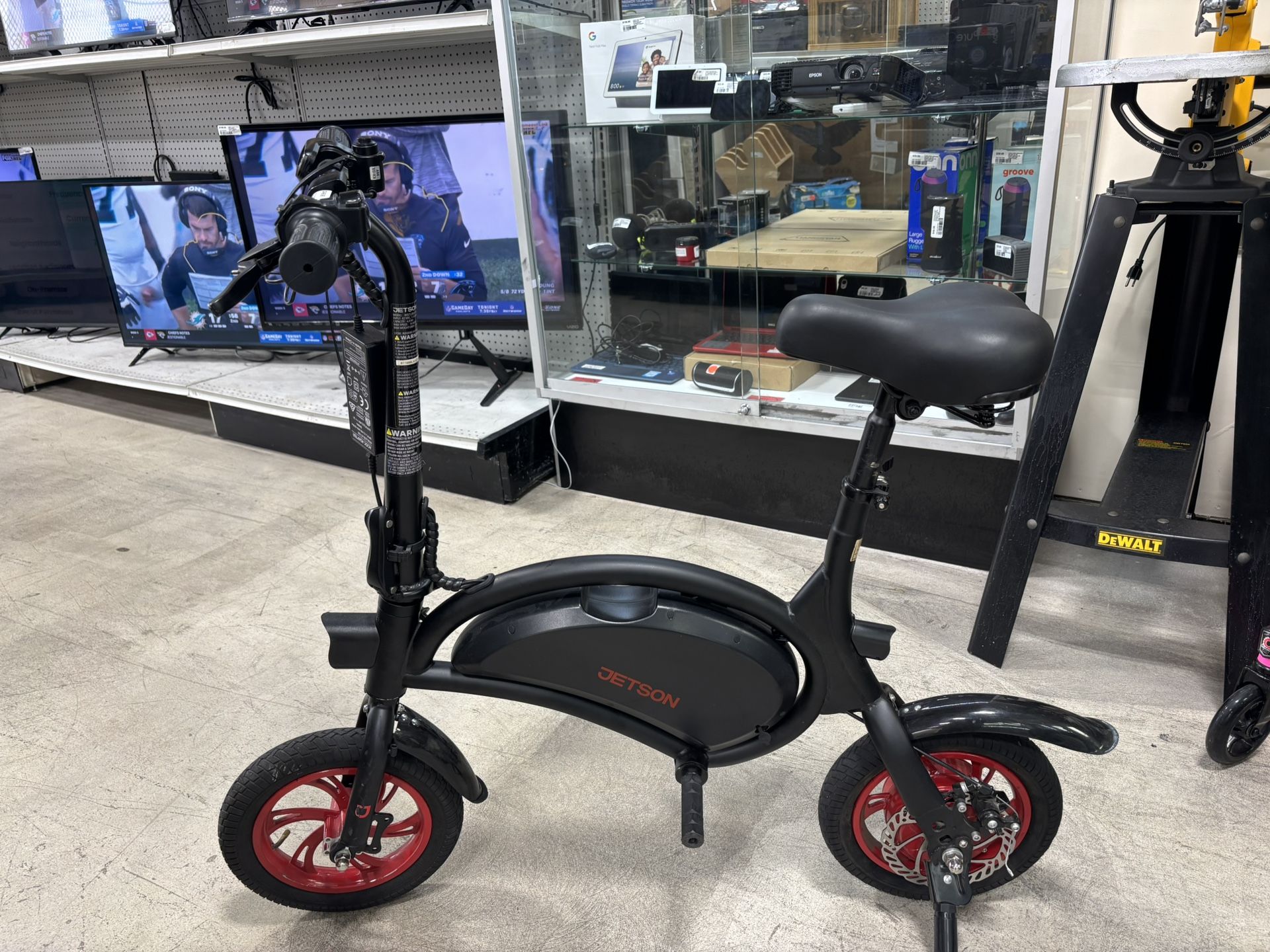 Jetson Bolt Folding Electric Ride-On
