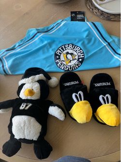 Pittsburgh Penguins Fan Lot Bandana Slippers Crosby plush