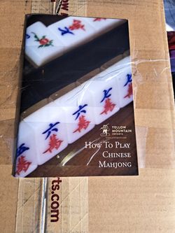 New Yellow Mountain Inport Mahjong Set
