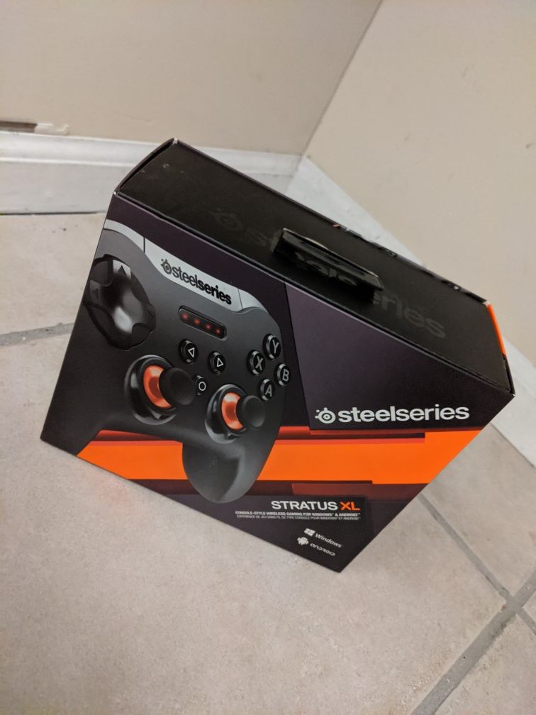 Steelseries Stratus XL, gaming controller for PC and android