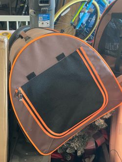 Travel pet carrier