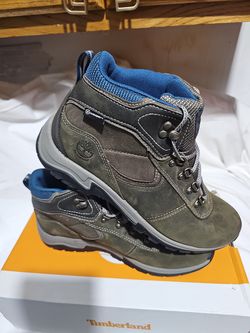 Timberland Mt Maddsen Mid Hiking Boots Gray Womens Size 11M..... Waterproof Leather