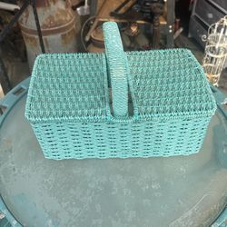 Vintage 1960’s /crochet Basket Filled With Misc crochet Items $15