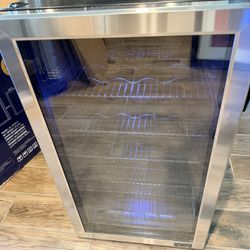 Mini Fridge 