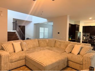 Couch/ living room set