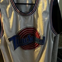 Lola Bunny Jersey