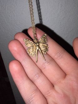 Melanie Martínez Portals necklace