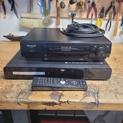 Blu-Ray + Remote & VHS Players