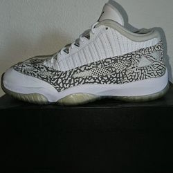 Air Jordan 11 Retro Low IE "Cobalt" (2015)