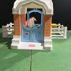 Vintage 1994 Playskool Dollhouse Horse Stable Play Set