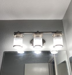 Hampton Bay Vanity light bulb fixture