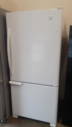Kenmore Bottom Freezer White Refrigerator
