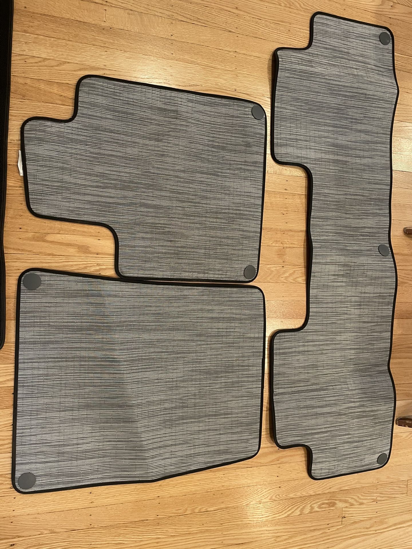 Rivian R1S Floor Mats