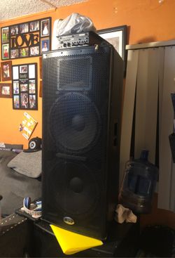 Dj amplificado B52 jalando al 100