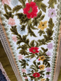 HAND MADE TABLE RUNNER 