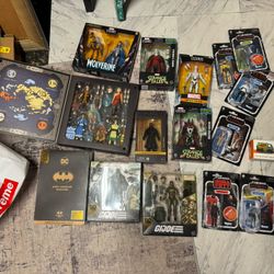 Toy Figures Lot