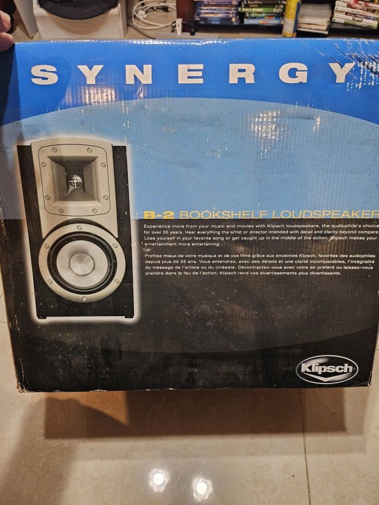 Klipsch Speakers Synergy B2 Bookshelf " BRAND NEW"