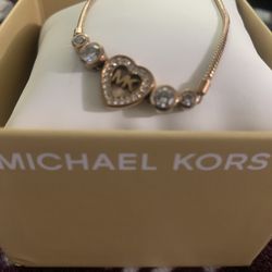 Michael Kors Valentine’s Day Bracelet 