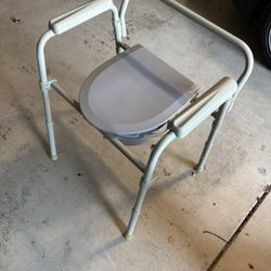 Large Size Commode