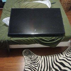 Samsung  40 Inch Flat Screen Smart Tv