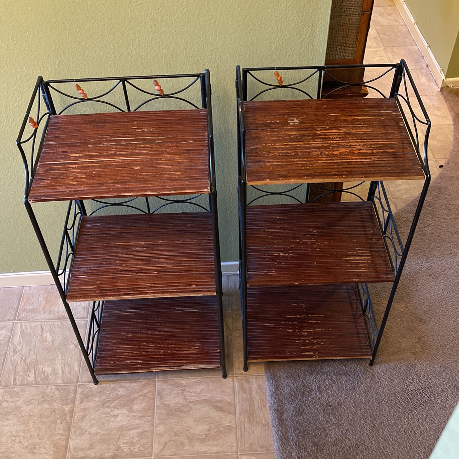 Free Pair of Small Shelves for Sale in Glendora, CA OfferUp