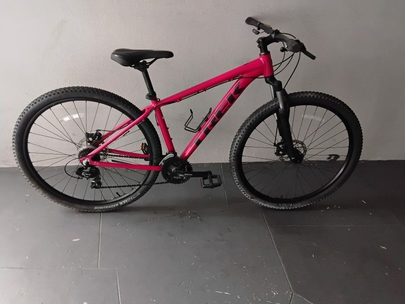 BICYCLE TREK 21 SPEED SIZE 29 BRAND NEW