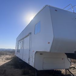 Weekend Warrior Warrior Toy Hauler