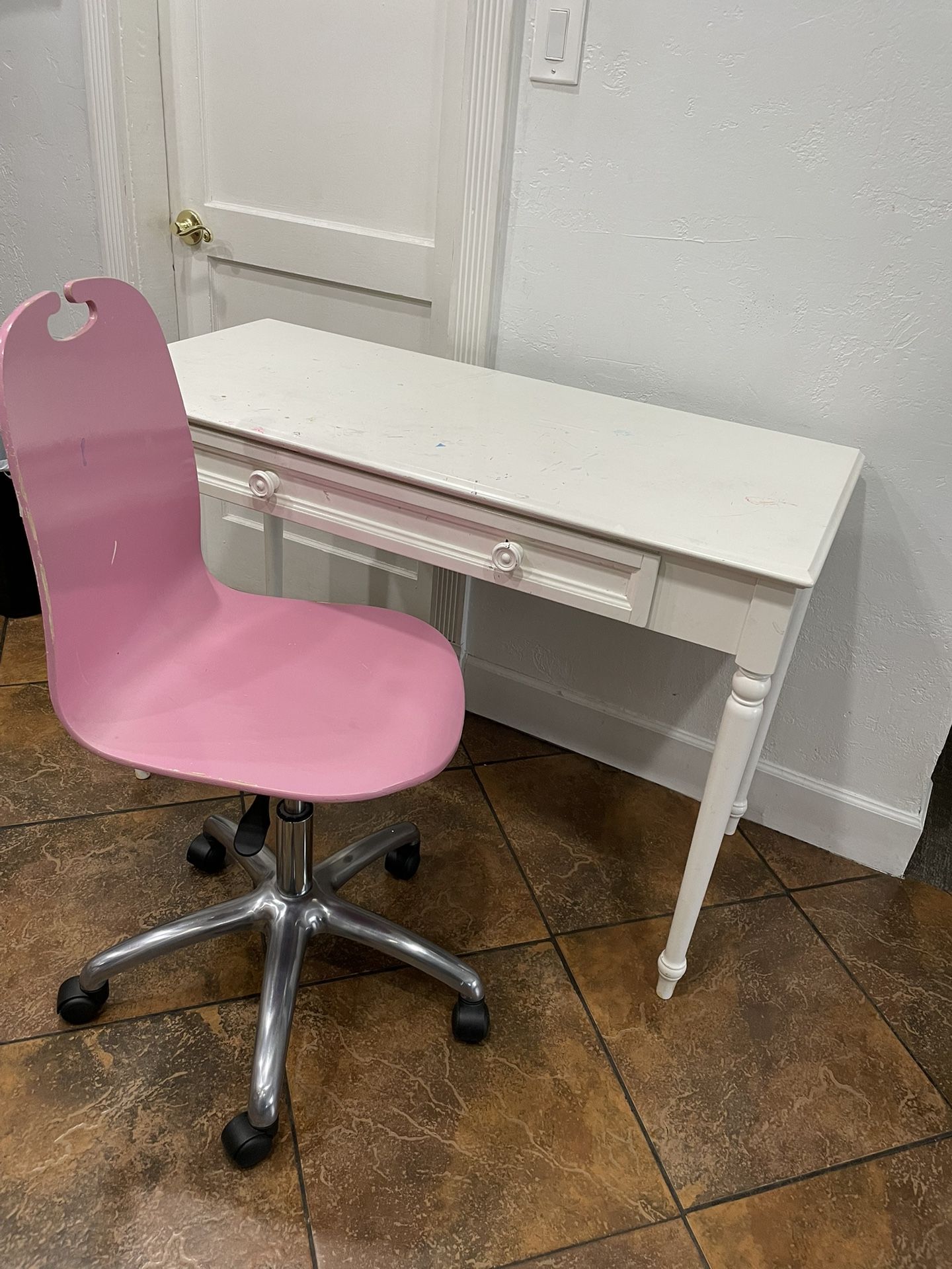 Desk And Chair