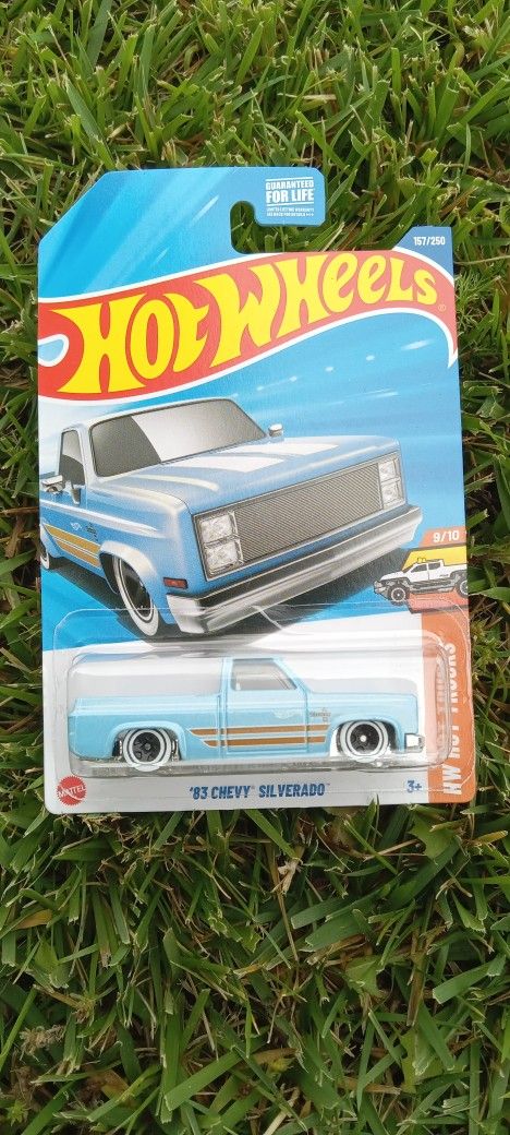 Hot Wheels 🔥 🌶 83 Chevy Silverado
