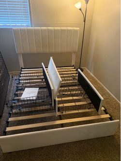 Full size bed