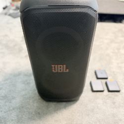 JBL PARTYBOX STAGE 320