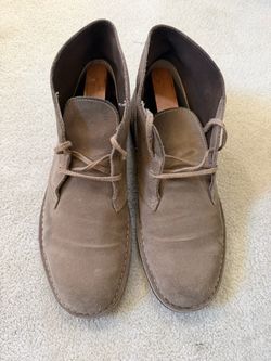 Clarks Bushacre Suede Chukka Boots (Size 9.5)