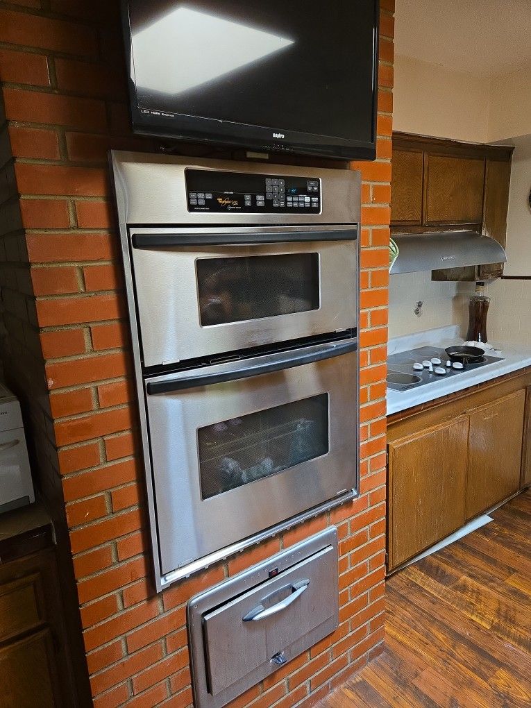 Stove/ Microwave Built-in  Combo, 
